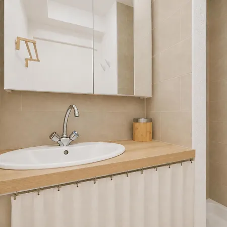 T3 Avec Piscine, Jardin, Parking & Acces